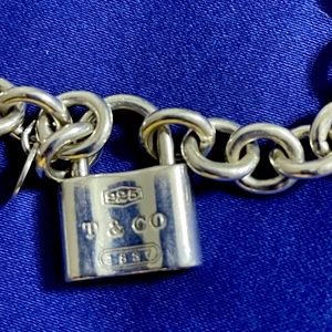 TIFFANY PADLOCK CHAIN BRACELET ( RETIRED)